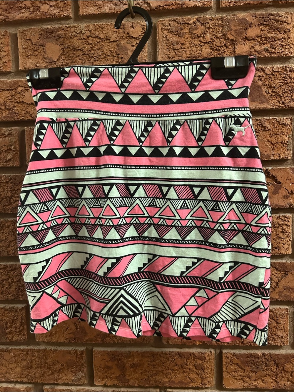 Victoria's Secret Pink Black White Tribal Print Mini Skirt